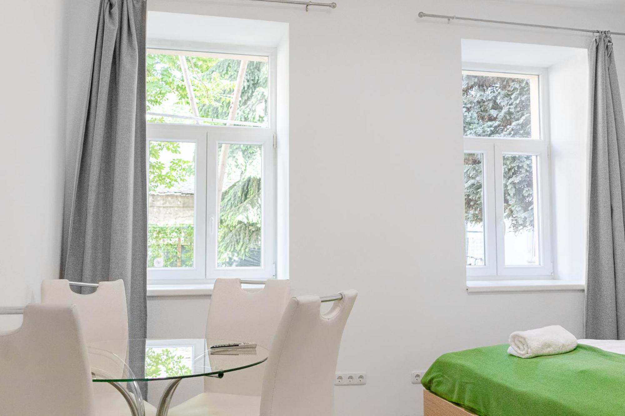 Lovely 2Br Shared Apartment, Enkplatz U3, 15Min To Center Vienna Exterior photo